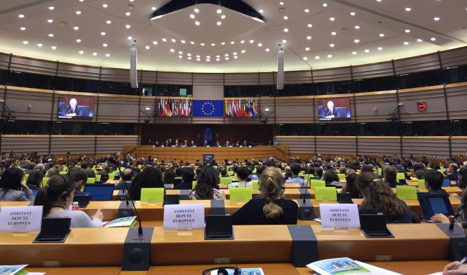 EU-Parlamentet under en konference om finansiering af Europas grønne omstilling